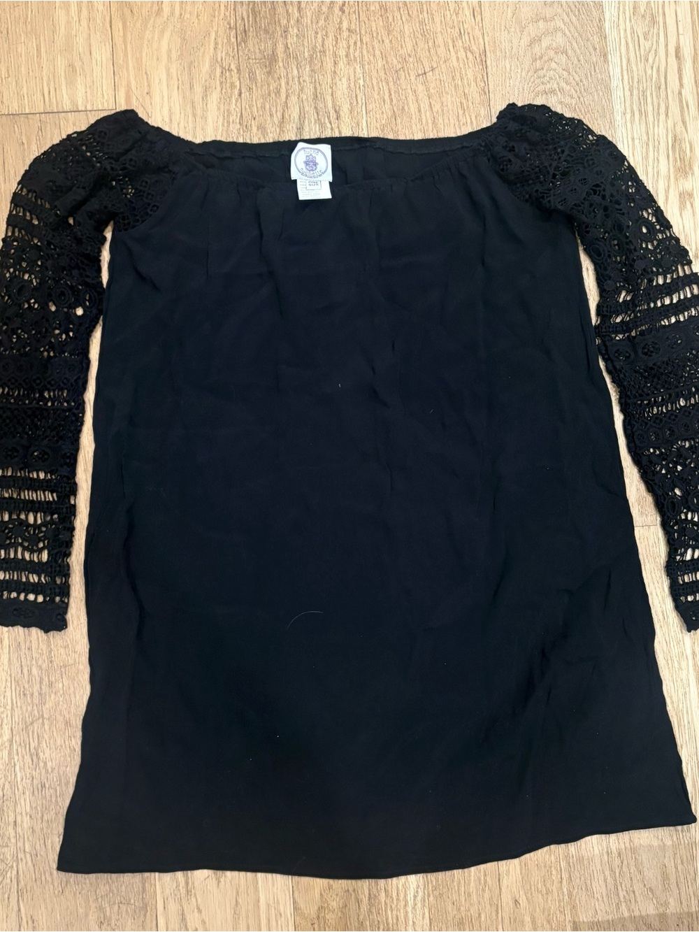 Muche et Muchette Black Off-Shoulder Top with Crochet Lace Sleeves